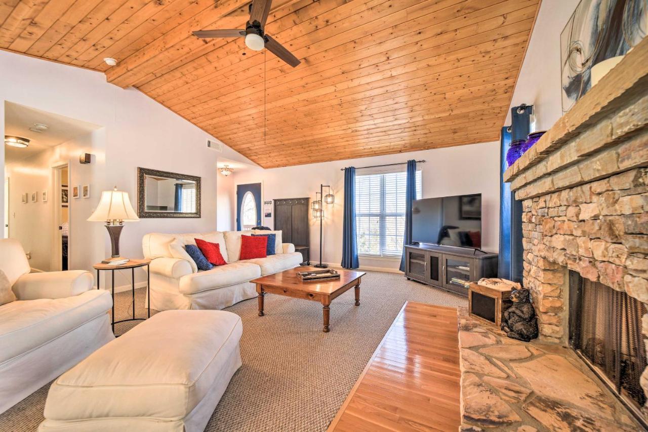 Cozy Sapphire Resort Home With Deck And Mountain Views المظهر الخارجي الصورة